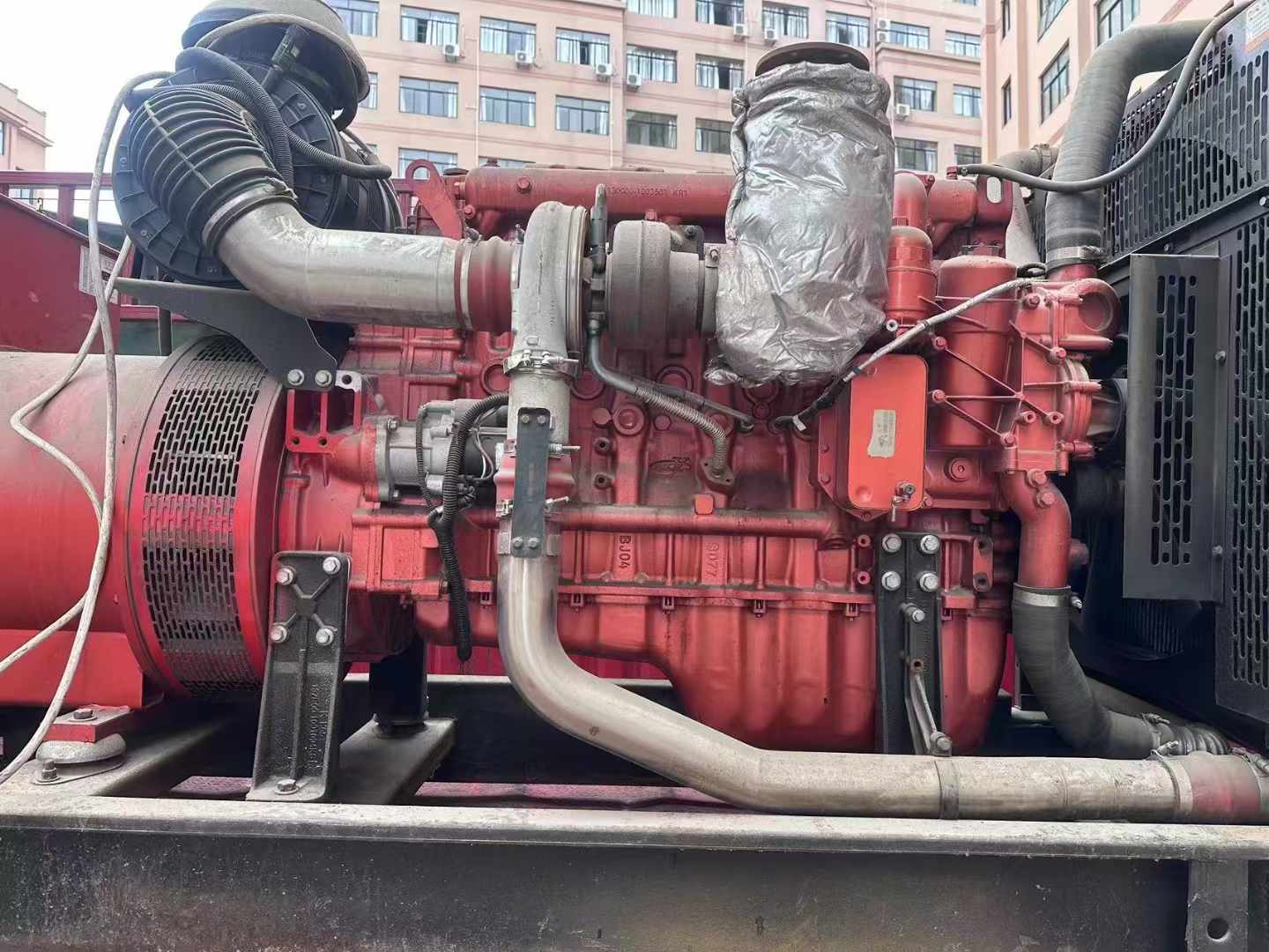 乾安如何选择适合 600kW 柴油发电机组的过载保护器？